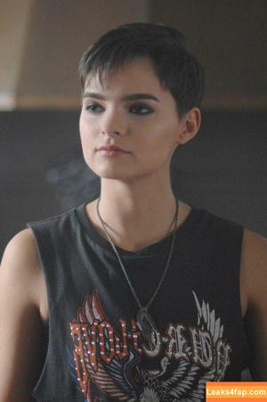 Brianna Hildebrand photo #0006