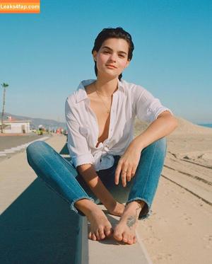 Brianna Hildebrand photo #0009