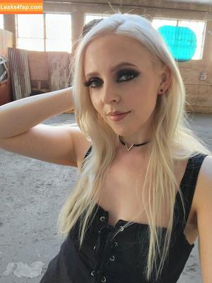 Brianna Knickerbocker photo #0002