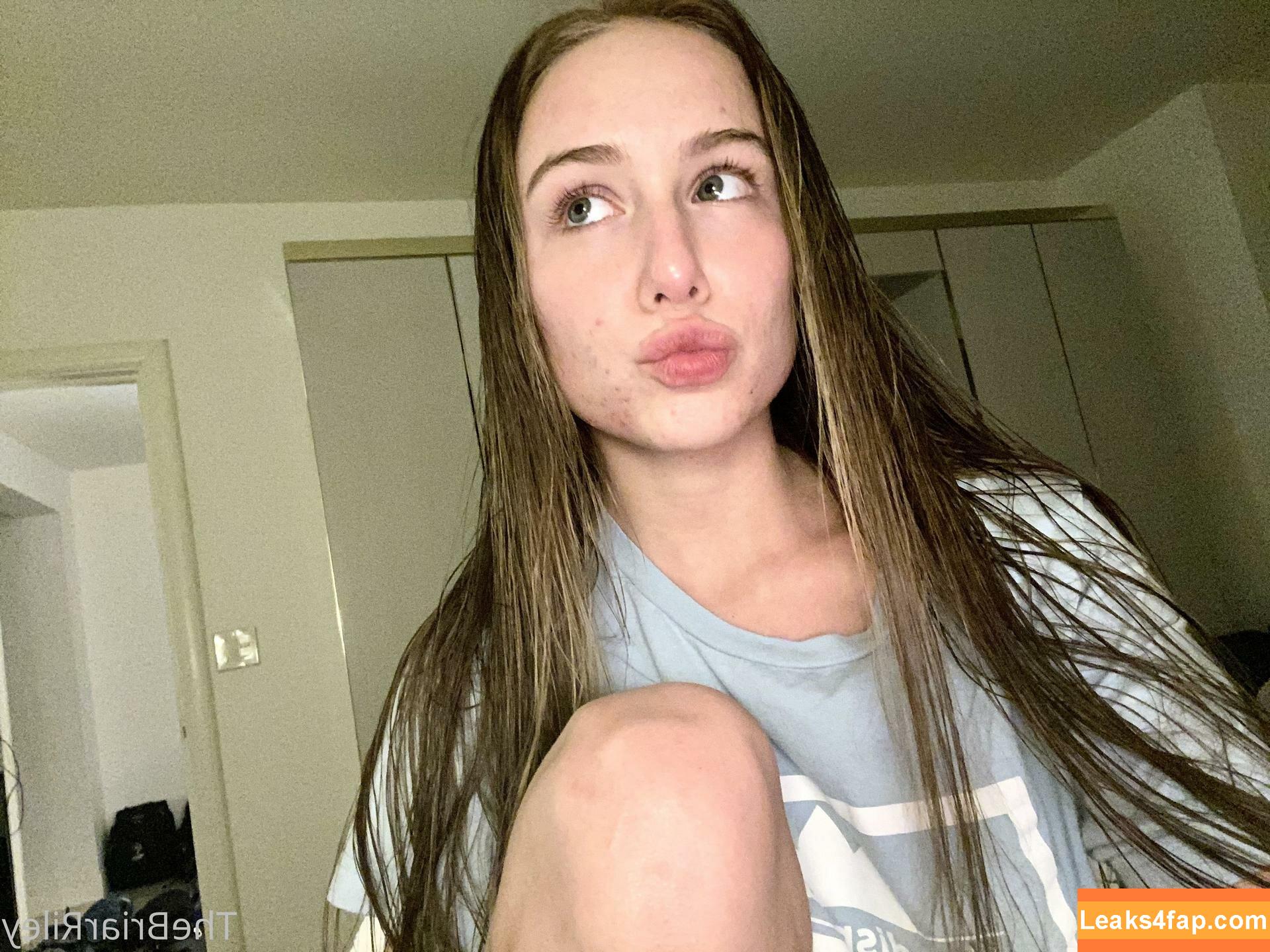 briarriley / briarriley_ leaked photo photo #0003