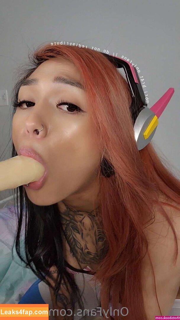 bribr4t /  leaked photo photo #0003