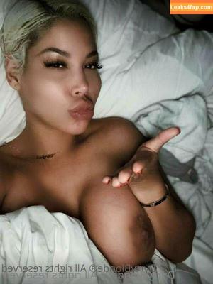 Bridgette B photo #0067