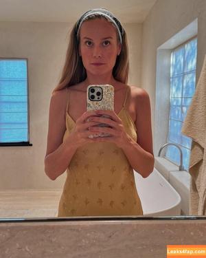 Brie Larson photo #2024