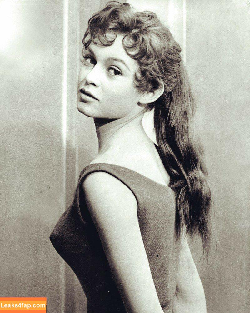 Brigitte Bardot / brigittebardotbb слитое фото фото #0015