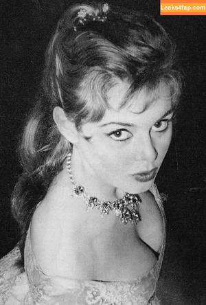 Brigitte Bardot photo #0095