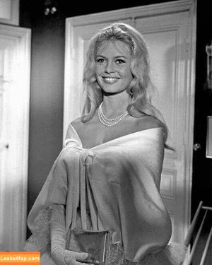 Brigitte Bardot photo #0104