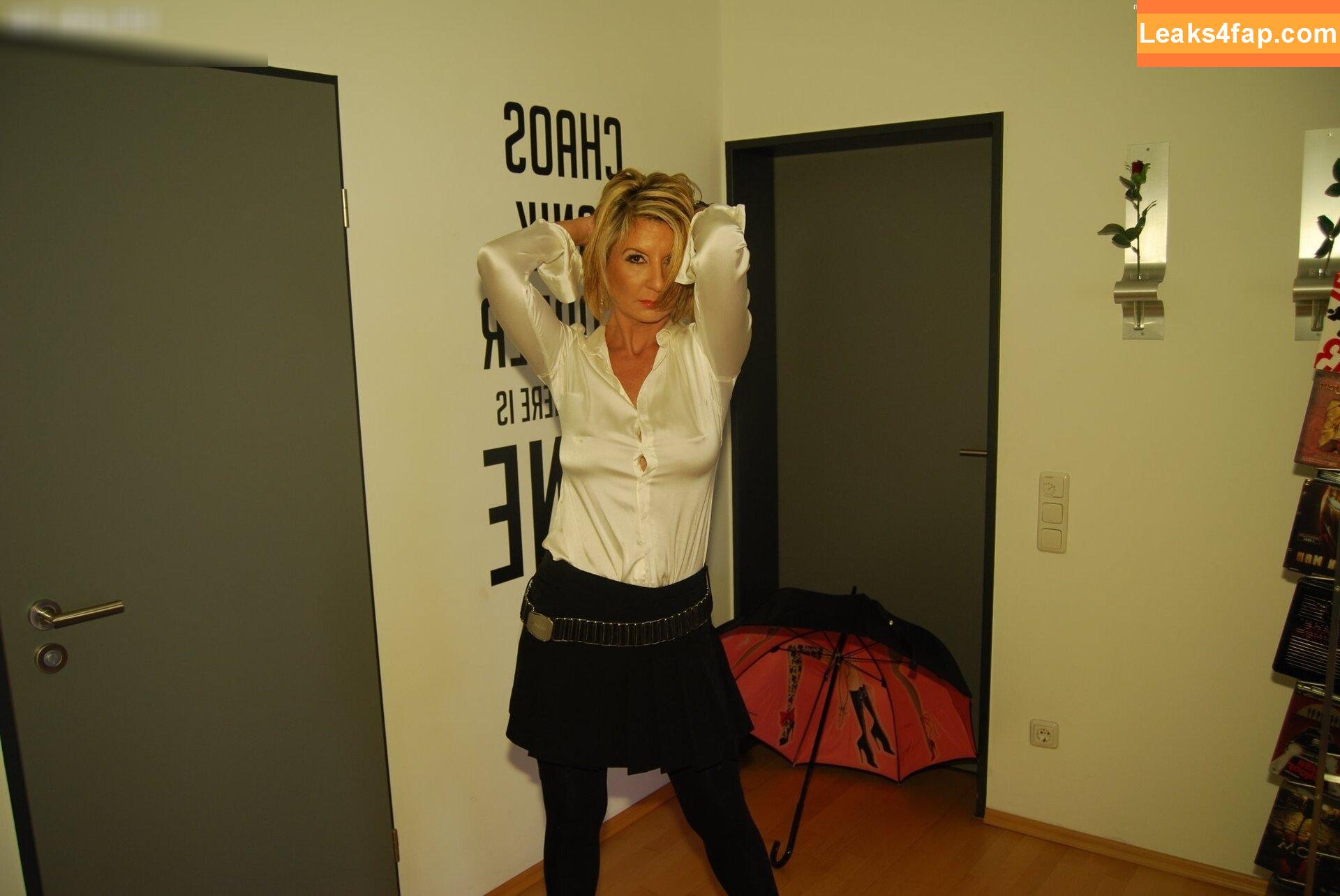 Brilliant Paula /  leaked photo photo #3497