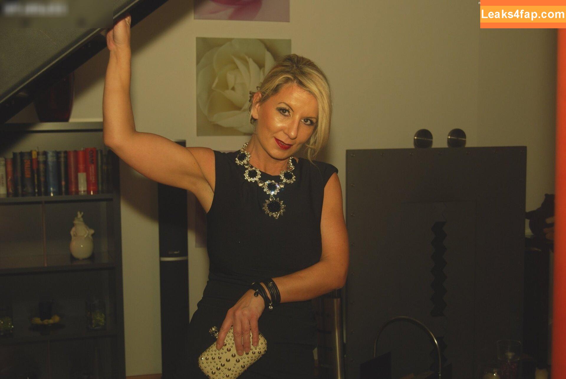 Brilliant Paula /  leaked photo photo #4022