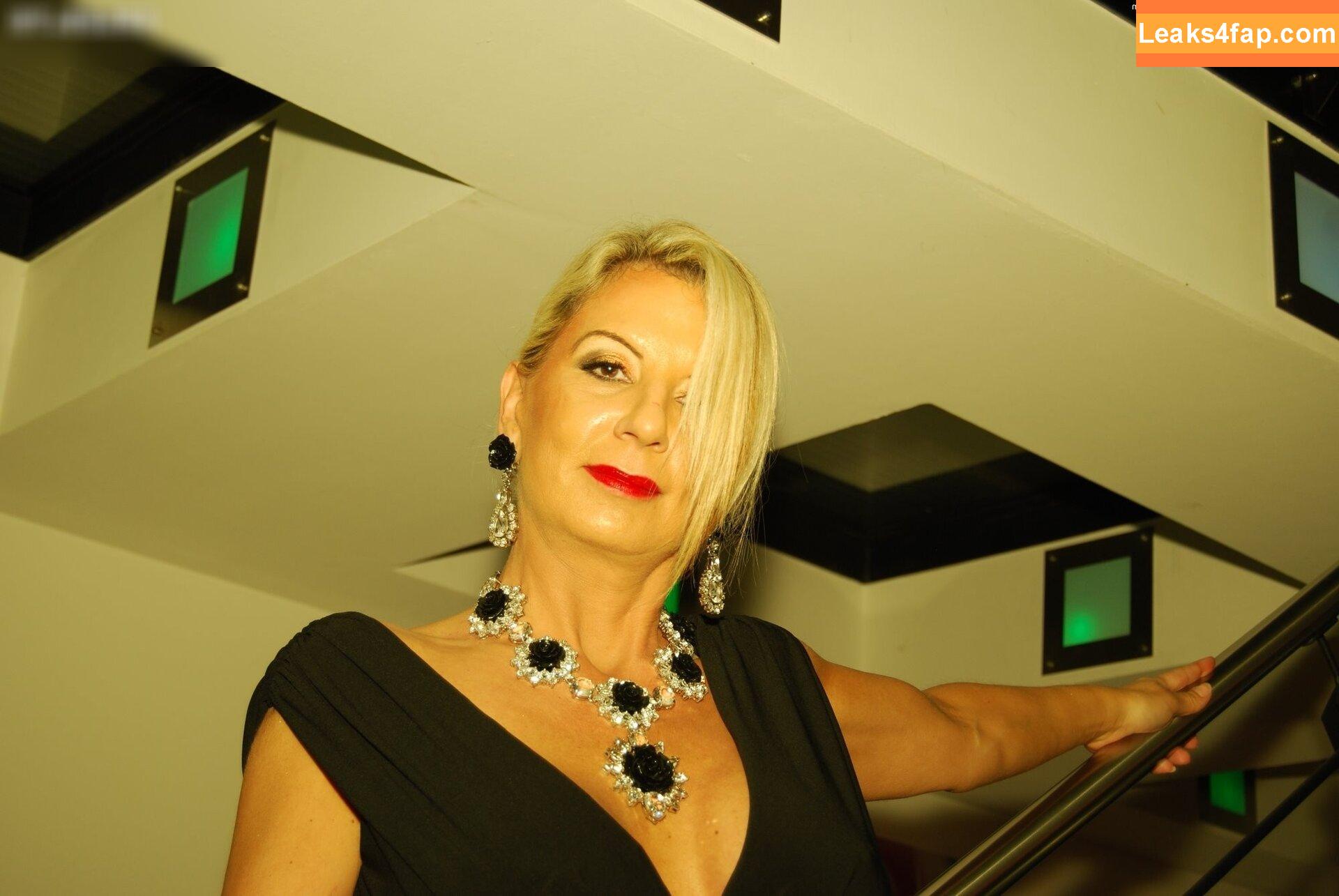 Brilliant Paula /  leaked photo photo #4057