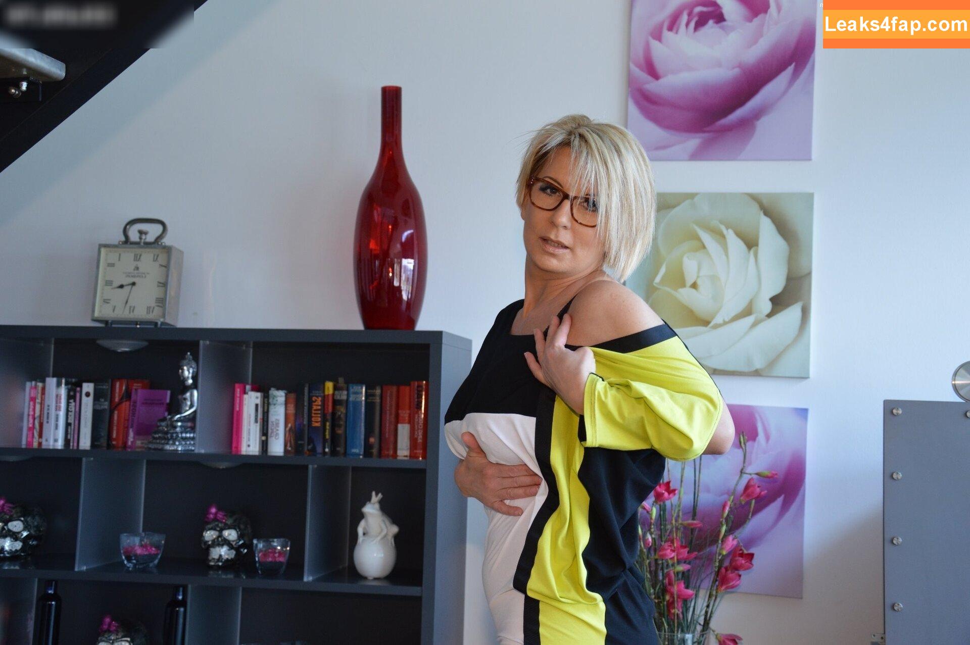 Brilliant Paula /  leaked photo photo #4125