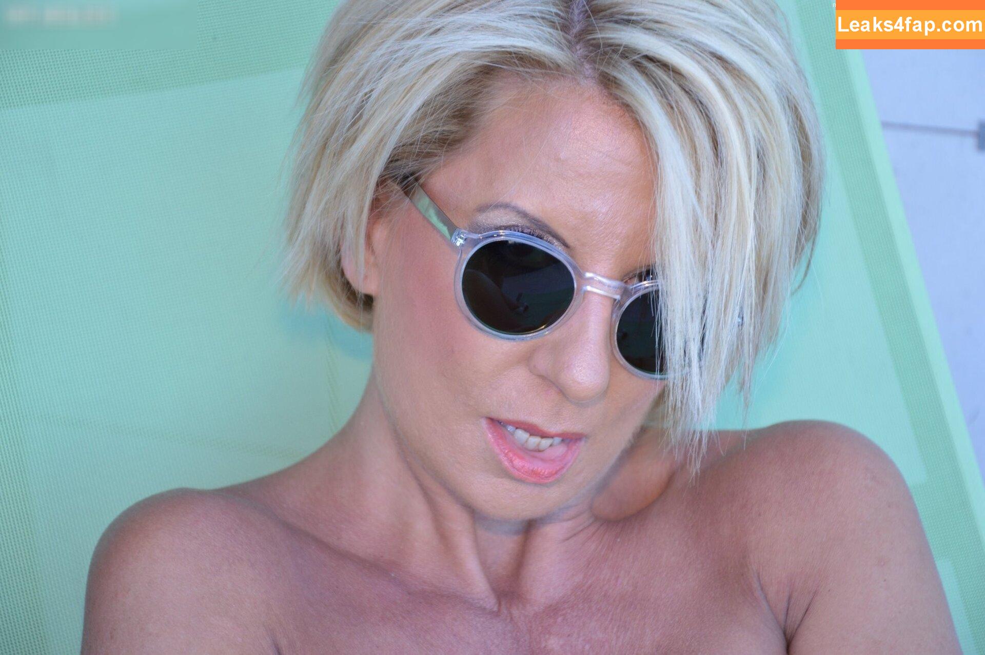 Brilliant Paula /  leaked photo photo #4704