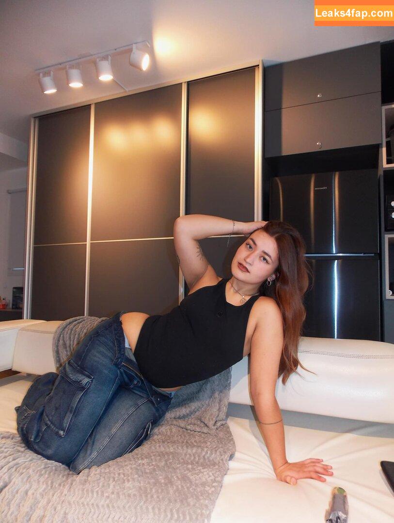 Brisa Medina / brisaamedina_ / brissixx leaked photo photo #0003