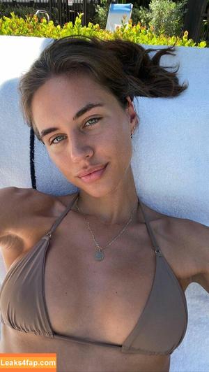 Brit Manuela фото #0948