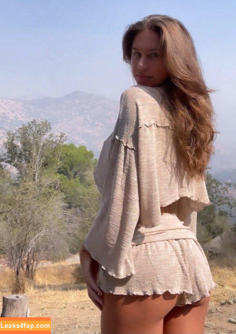 Brit Manuela / britmanuela leaked photo photo #1057