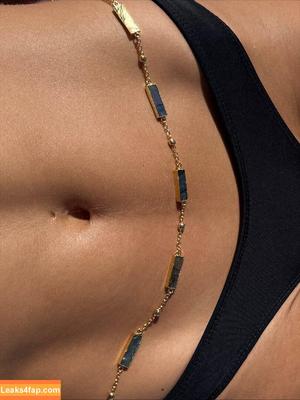 Brit Manuela фото #1982