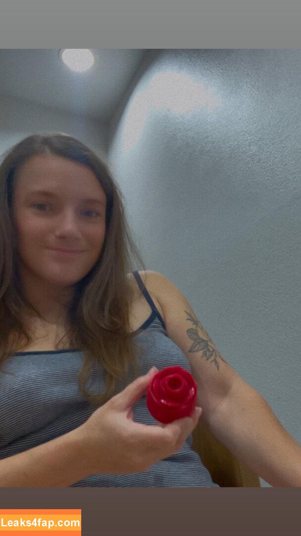 britblowsclouds / britflows leaked photo photo #0006