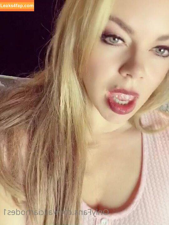 British 00's Porn / iamthirtyaf leaked photo photo #0511