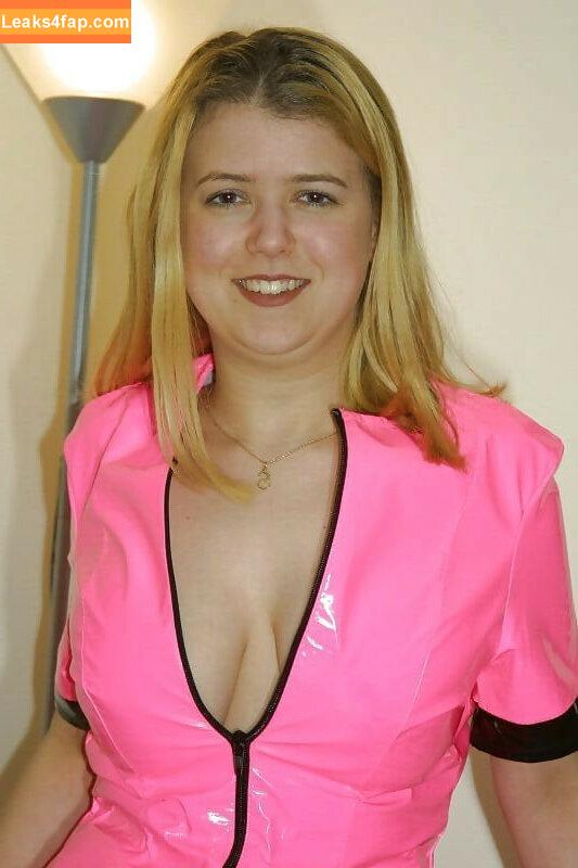 British 00's Porn / iamthirtyaf leaked photo photo #0569