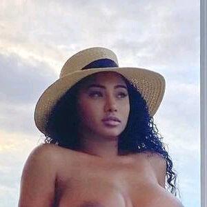 BritishOlivia photo #0008