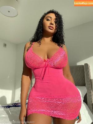 BritishOlivia photo #0388