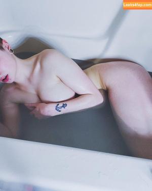 Brittany Elway photo #0001