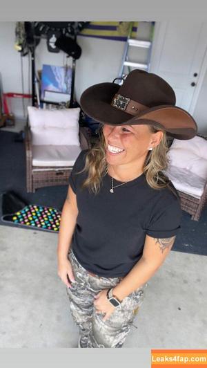 Brittany Lockridge photo #0019