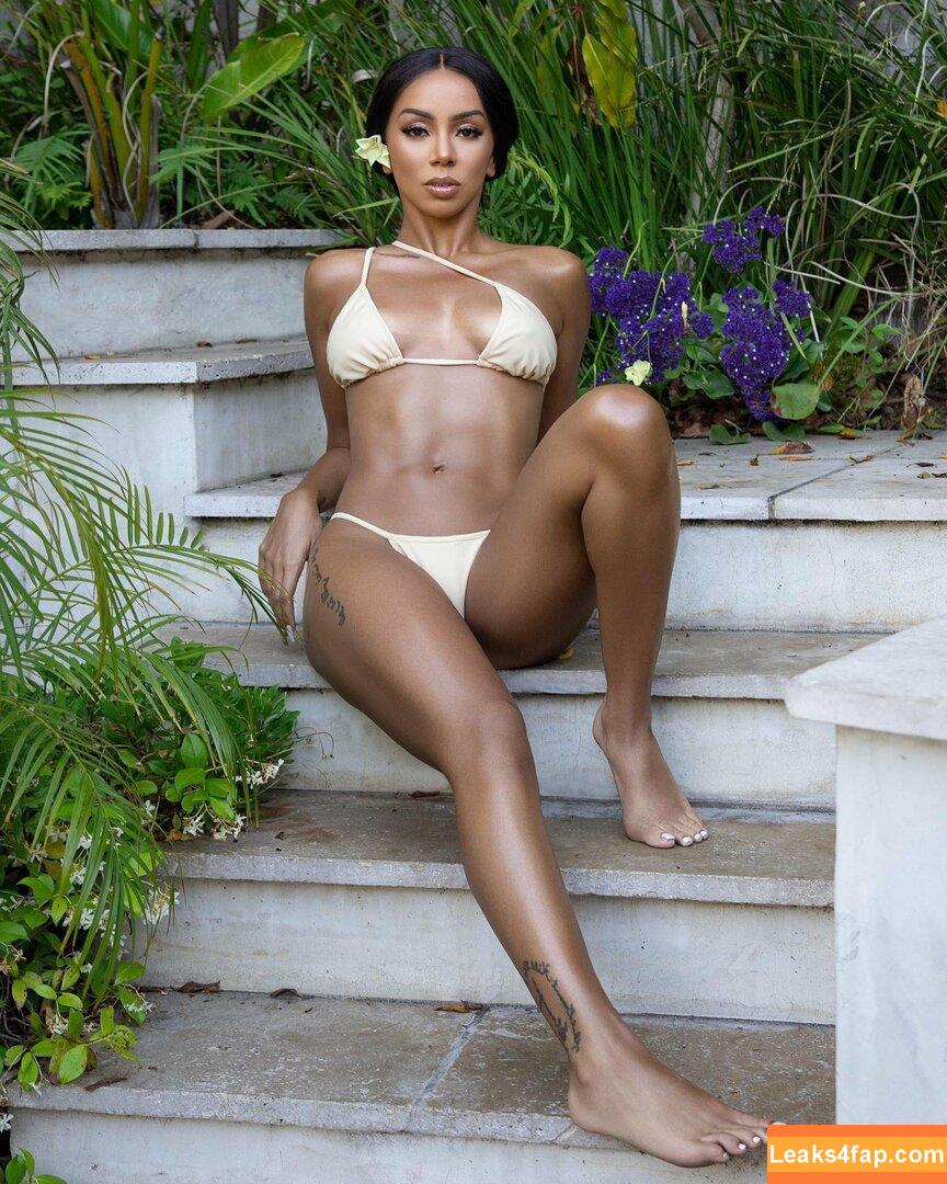 Brittany Renner / bundleofbrittany leaked photo photo #0008