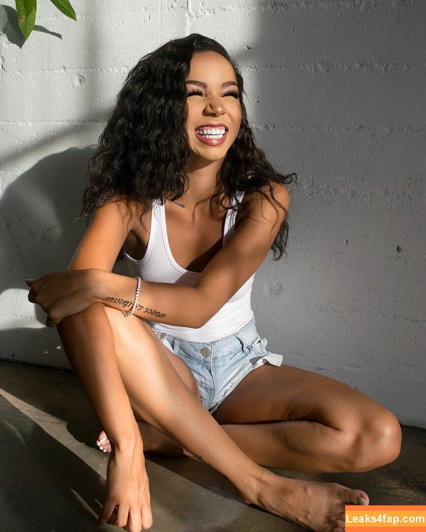 Brittany Renner / bundleofbrittany leaked photo photo #0190