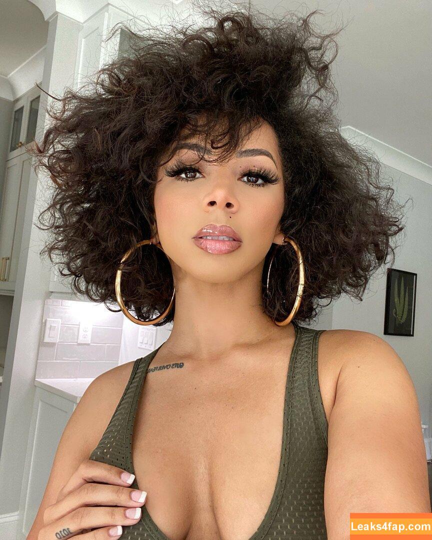 Brittany Renner / bundleofbrittany leaked photo photo #0278