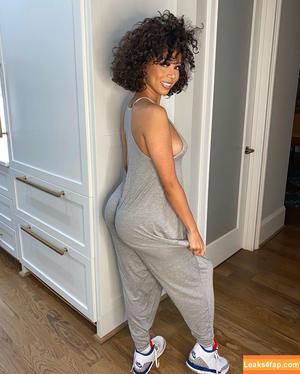 Brittany Renner photo #0036