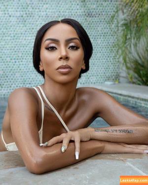 Brittany Renner photo #0057