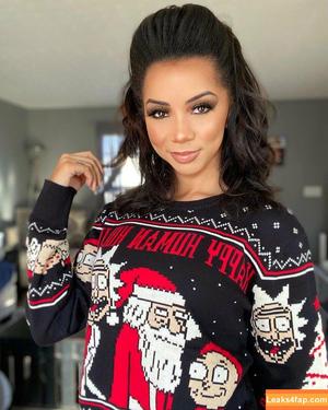 Brittany Renner photo #0082