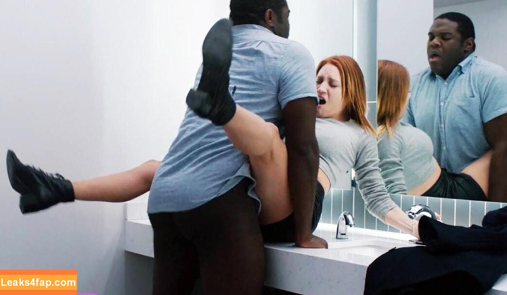 Brittany Snow / brittanysnow / https: слитое фото фото #0187