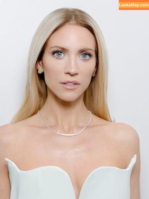 Brittany Snow фото #0204