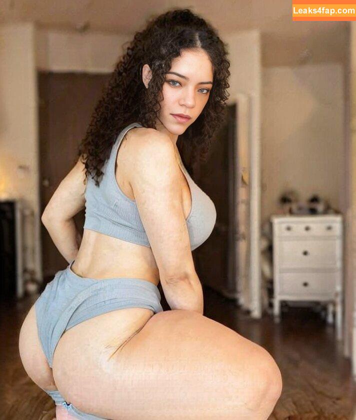 Brittany Venti / BrittanyVenti / brittanywears слитое фото фото #0605