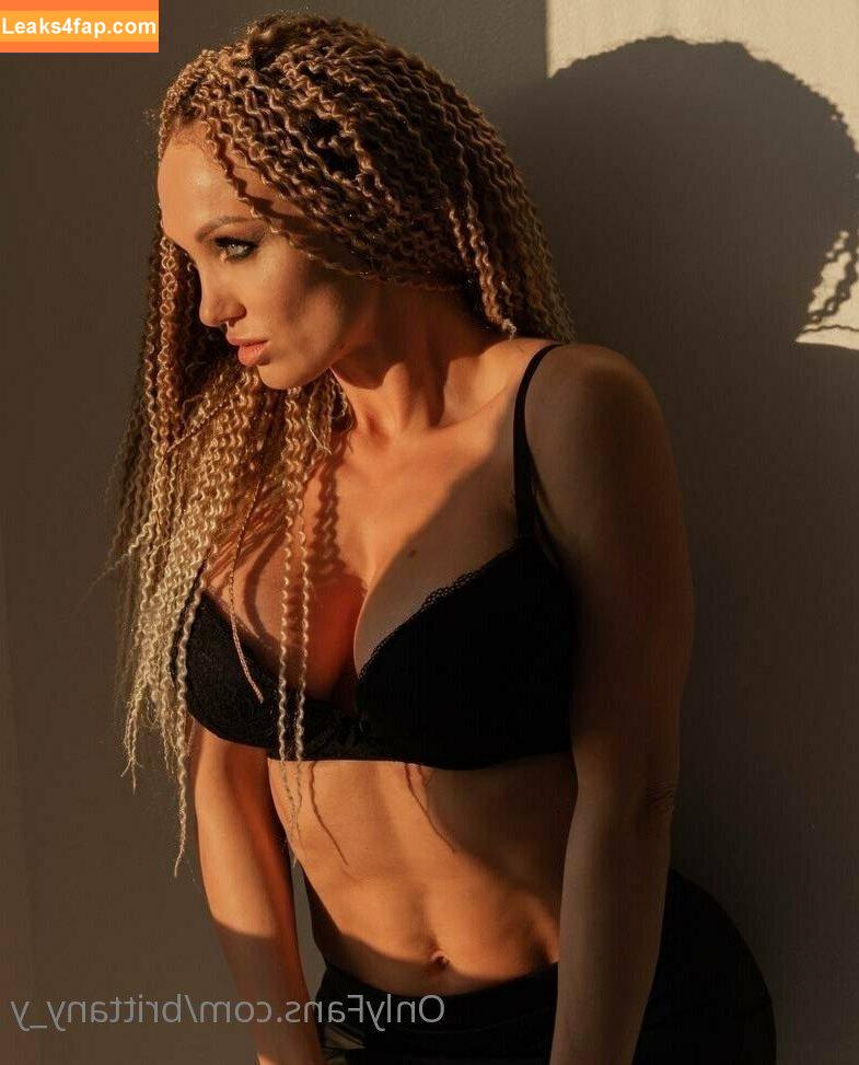 brittany_y / Brittany / _.brittany.y leaked photo photo #0005