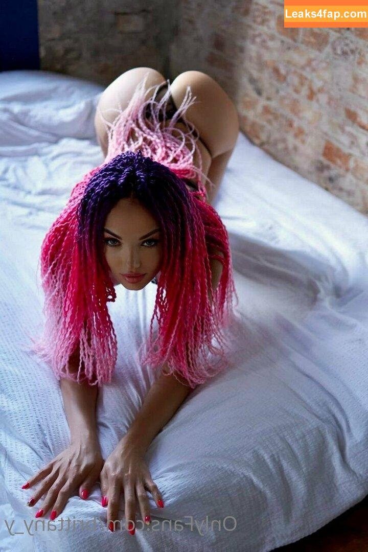 brittany_y / Brittany / _.brittany.y leaked photo photo #0036