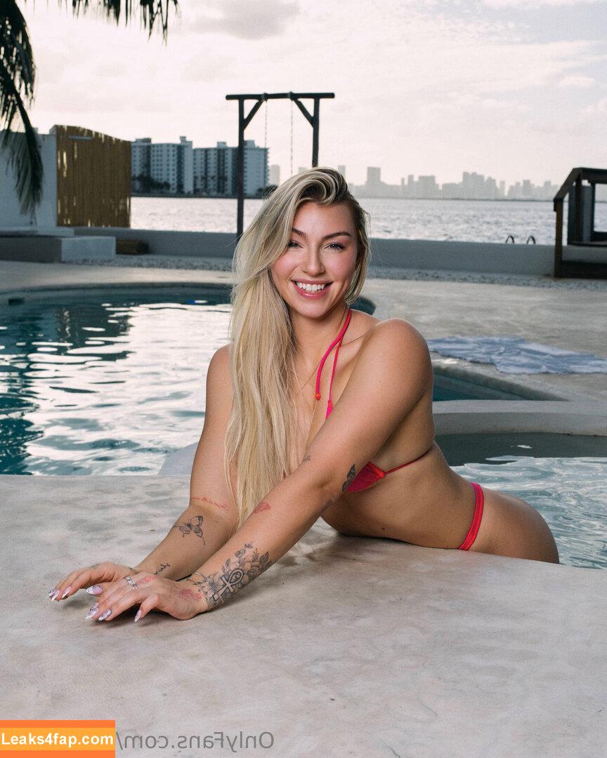 brittfitfree / therealbrittfit leaked photo photo #0002