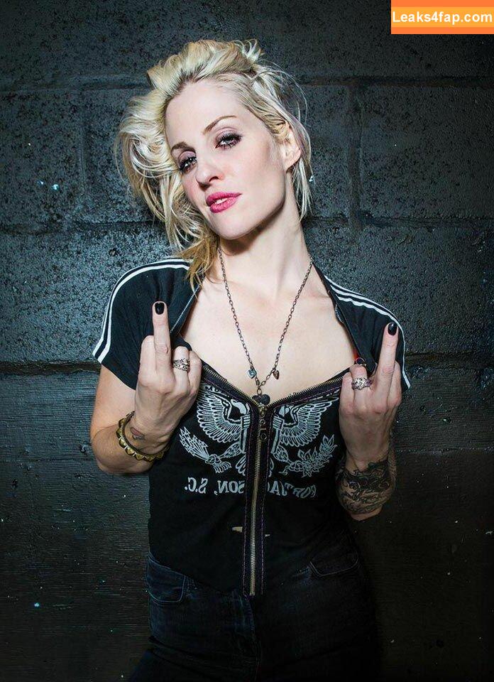 Brody Dalle / nerdjuice79 leaked photo photo #0009