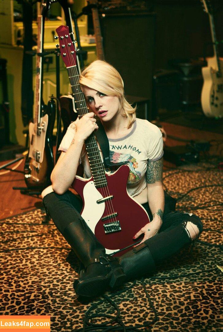 Brody Dalle / nerdjuice79 leaked photo photo #0012