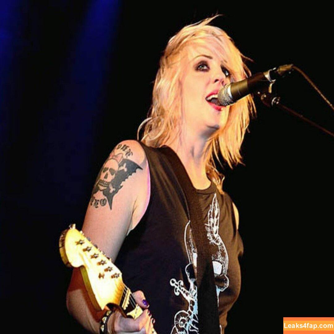 Brody Dalle / nerdjuice79 leaked photo photo #0014