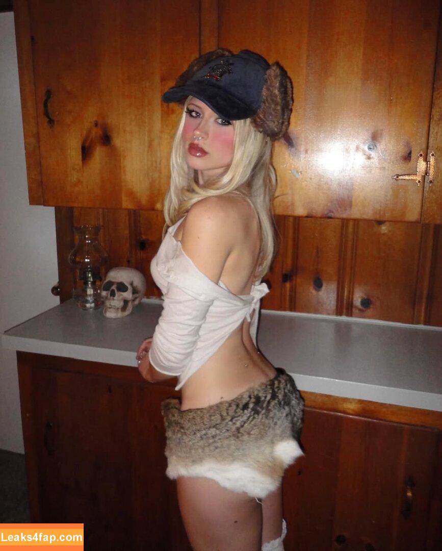 Brooke Allred / brookiiewbu leaked photo photo #0013