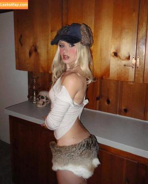 Brooke Allred photo #0008