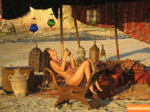 Brooke Burke / brookeburke leaked photo photo #0101