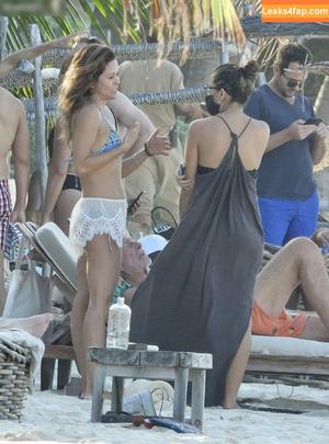 Brooke Burke photo #0202