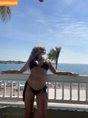Brooke Parker photo #0004