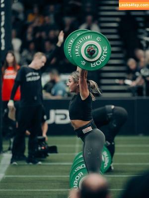 Brooke Wells photo #0070