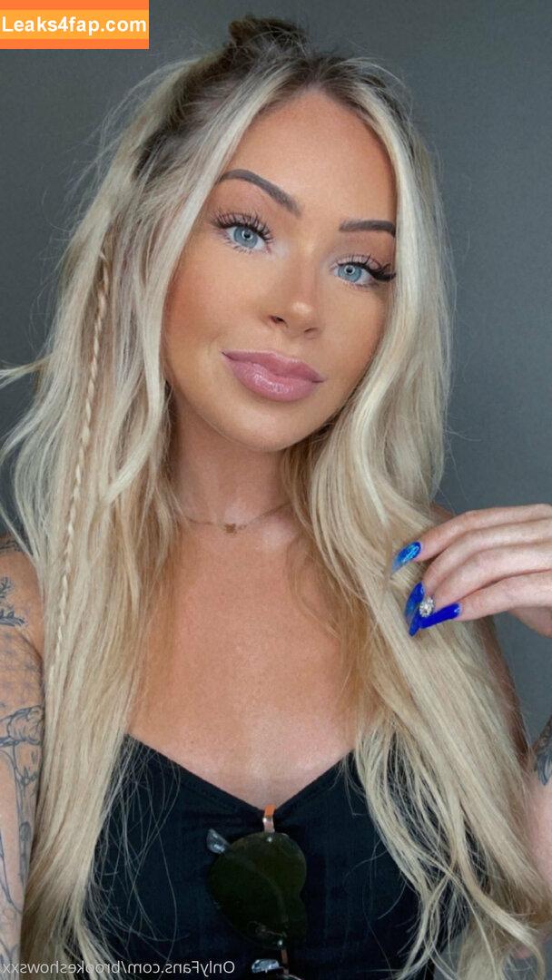 brookeshowsxx / brookeshowsxox leaked photo photo #0101
