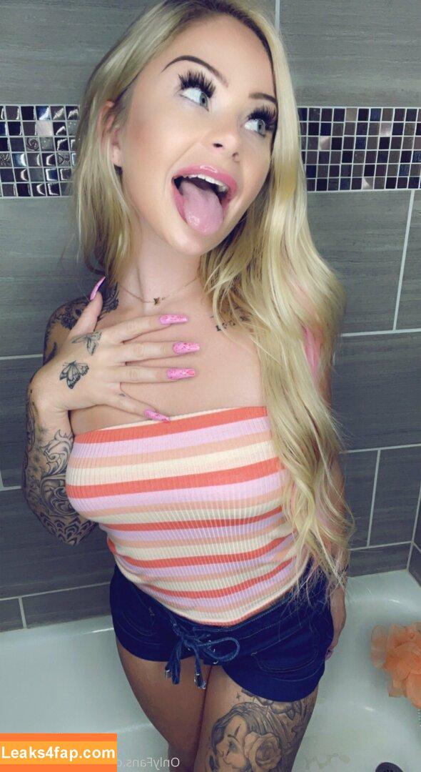 brookeshowsxx / brookeshowsxox leaked photo photo #0128