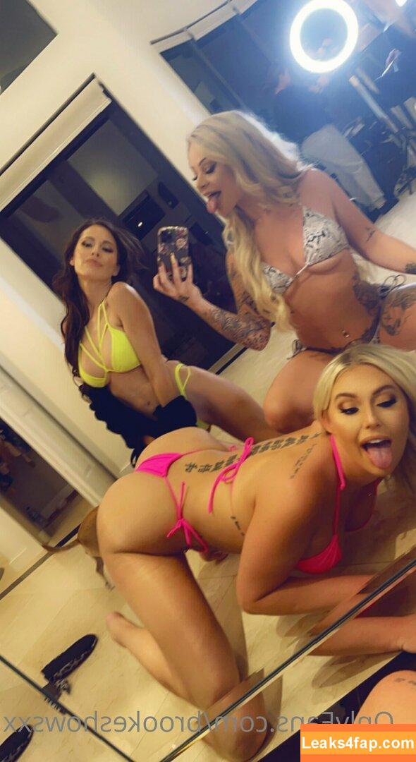 brookeshowsxx / brookeshowsxox leaked photo photo #0370